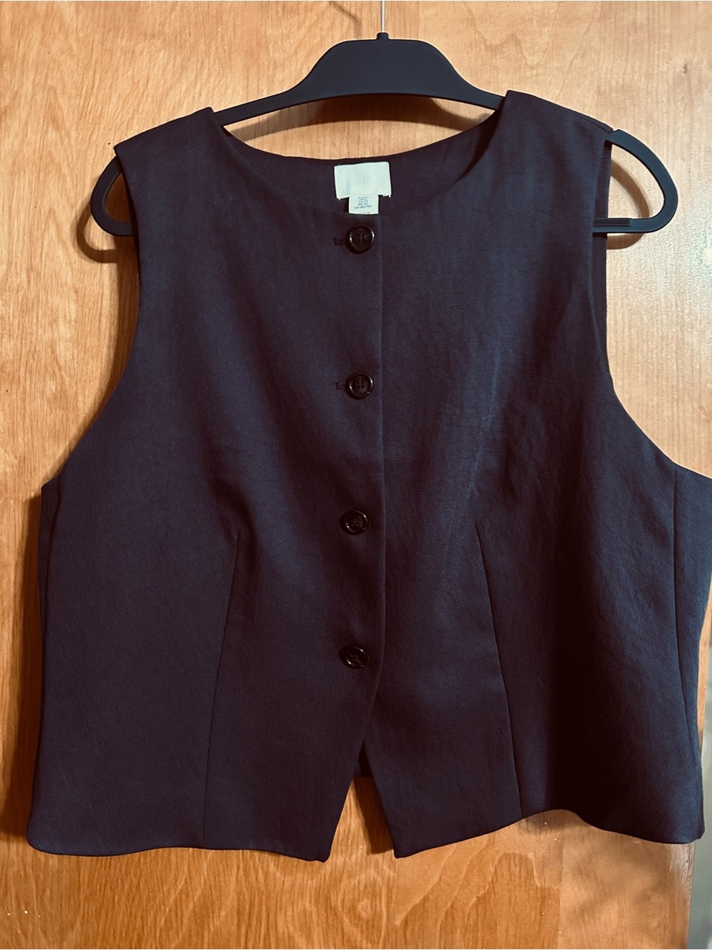 H&M Black Sleeveless Button-Front Vest
